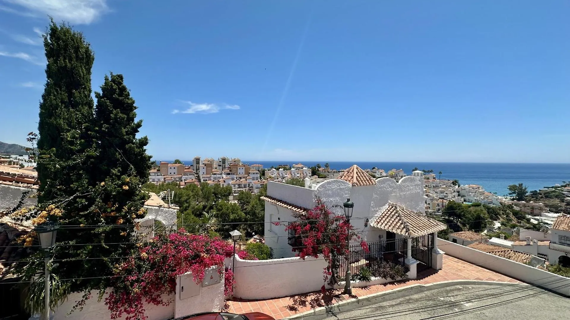 R1384 Casa Cleo Villa Nerja 0*,  Spanje
