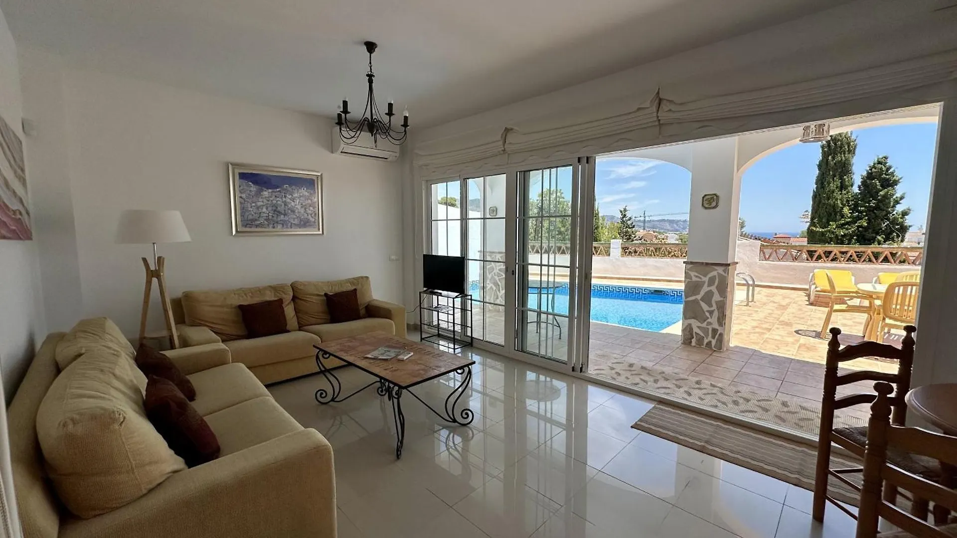 R1384 Casa Cleo Villa Nerja Vakantiehuis